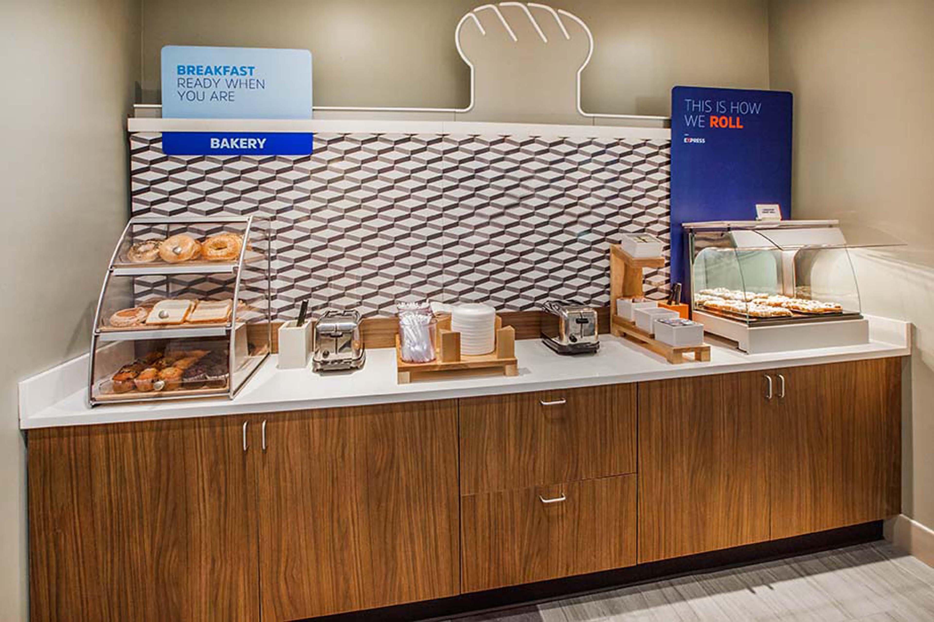 Holiday Inn Express Hotel & Suites Lawton-Fort Sill By Ihg Eksteriør billede